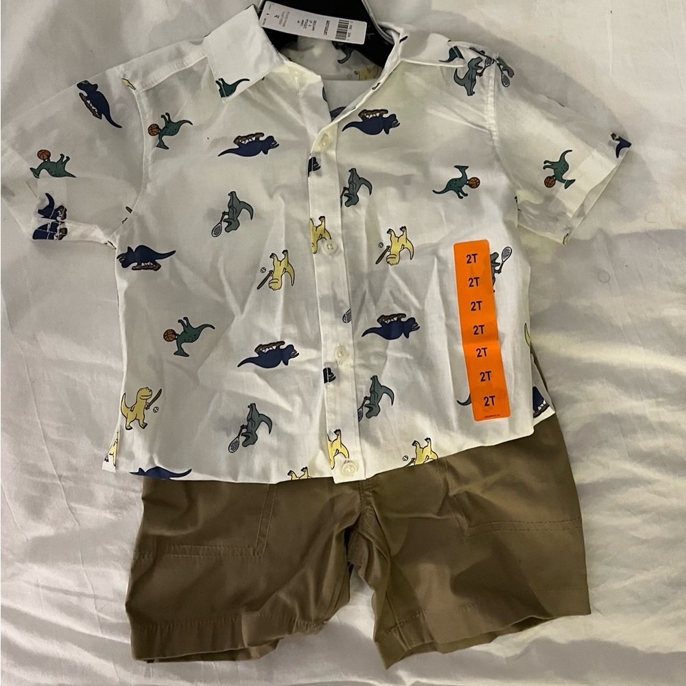 NWT! Carters two piece. Size 2T.